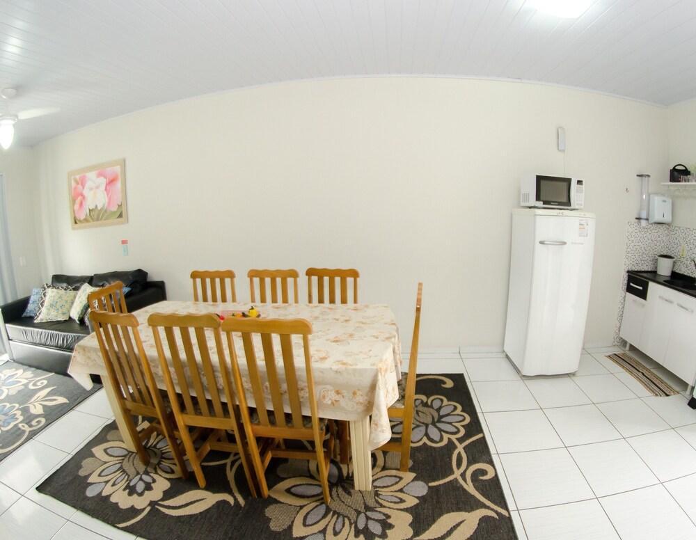 Aparthotel Pharol 2*